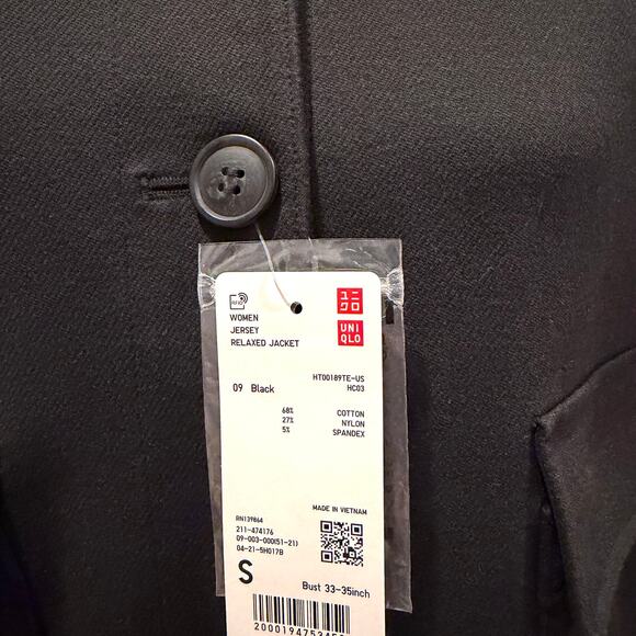 Uniqlo Jersey Relaxed Jacket in Black - Picture 6 of 8